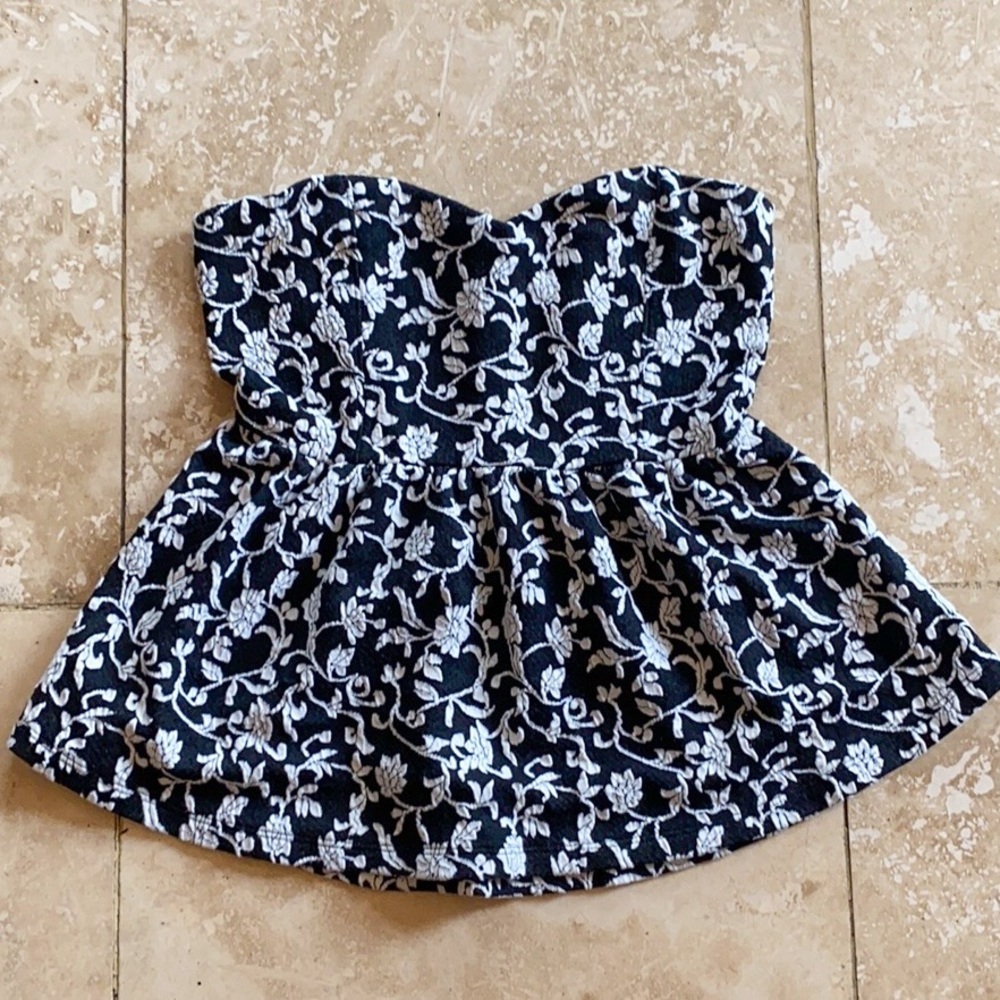 Pins and Needles Strapless Sweetheart Peplum Top L